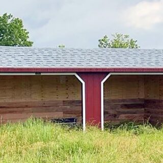 Horse Run-In Shed
